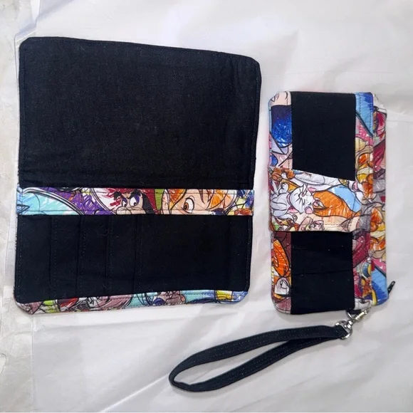 Disney wristlet Wallet - Picture 10 of 13